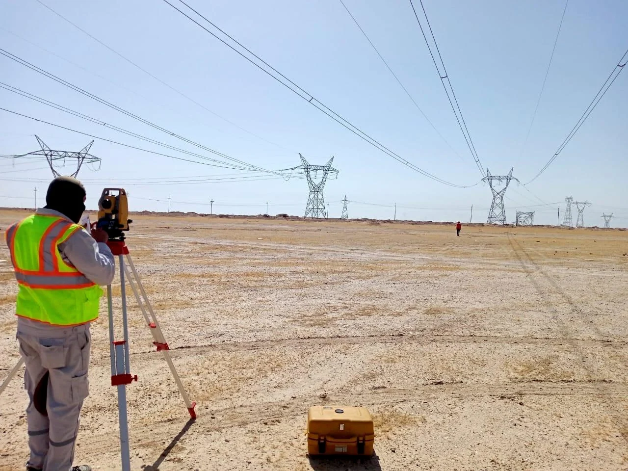 Surveying near electrical transmission lines