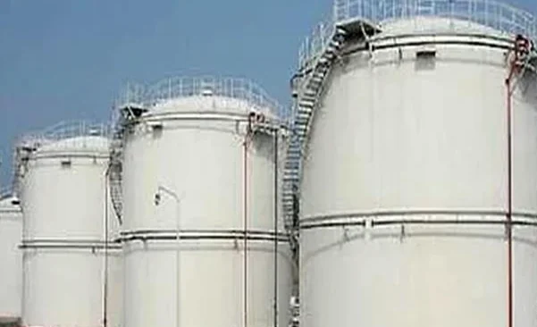 Industrial storage tanks